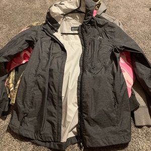 Wind jacket ONLY WORN ONCE